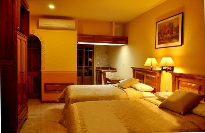 Mallorca Hotel & Suites 坎昆 外观 照片